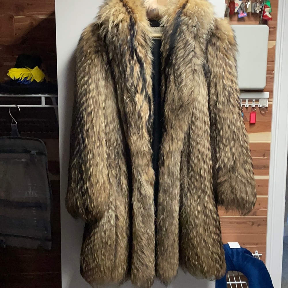 Fur coat coyote 100% genuine